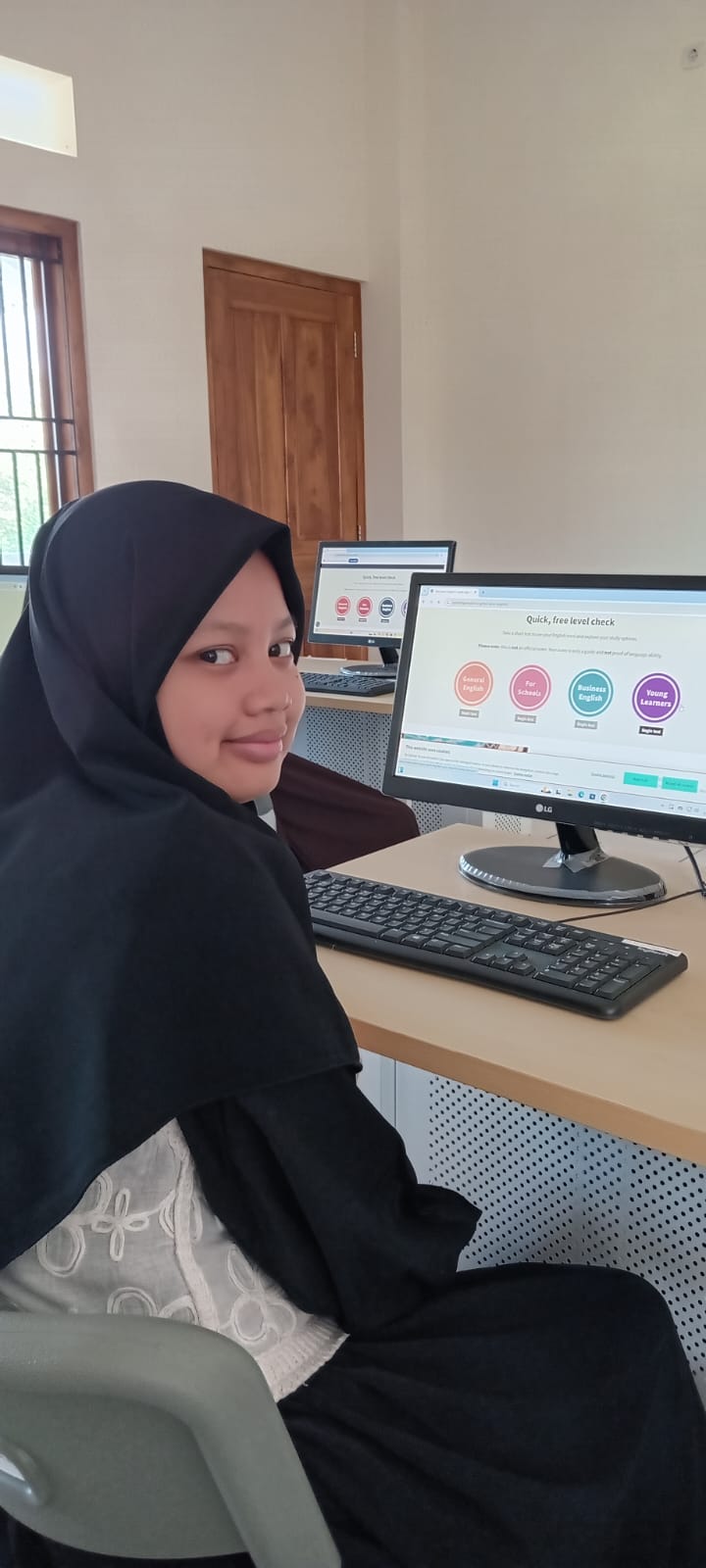 Fasilitas Ruang Komputer