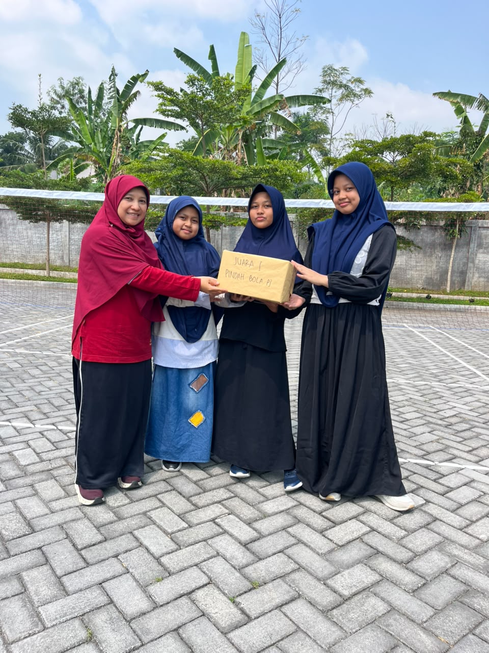 Semarak HUT Ke-81 RI, Santri SMP Unggulan Al Azhariyyah Ikuti Beragam Lomba