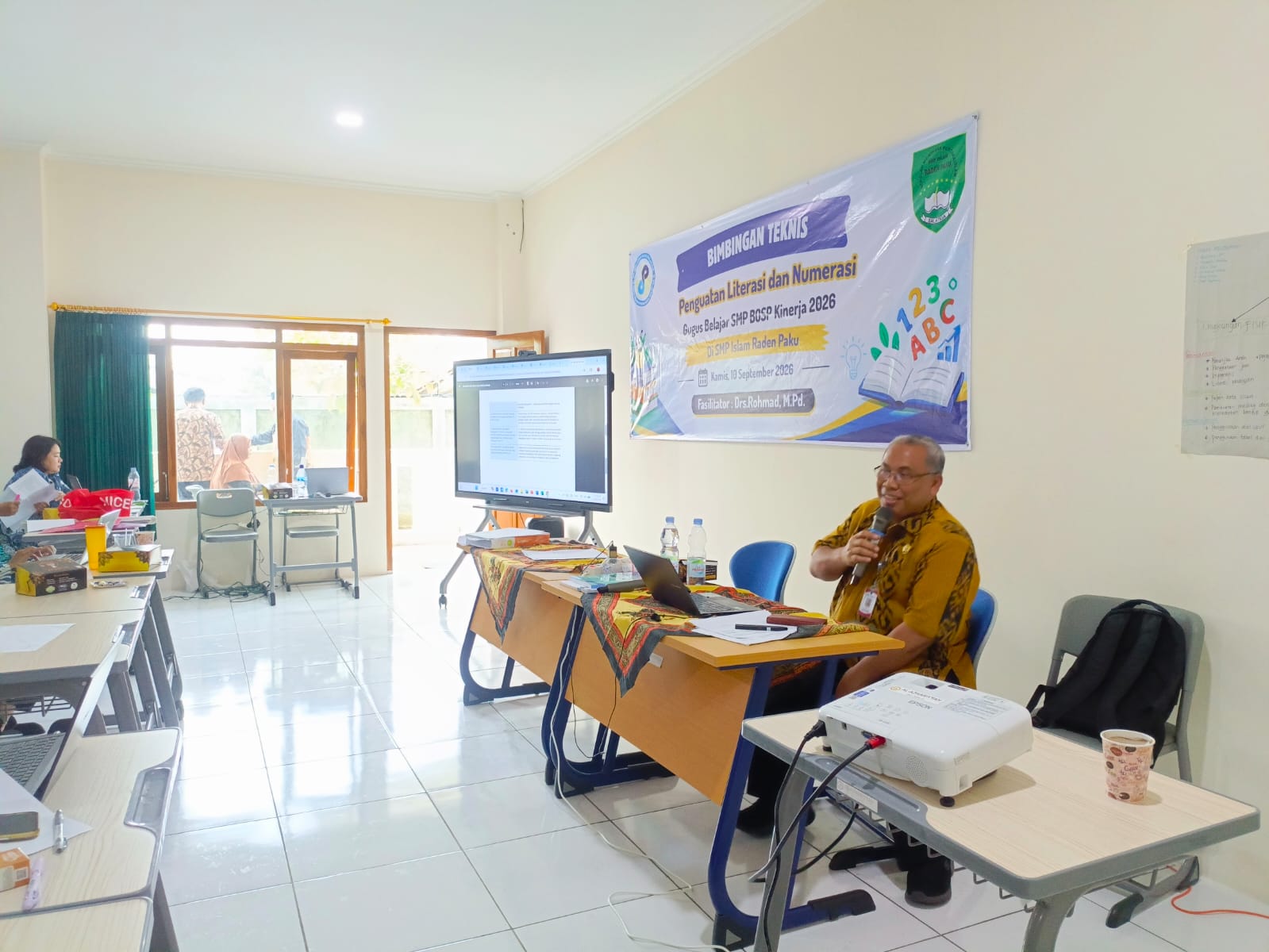 SMP Qurani Unggulan Al Azhariyyah Menjadi Tuan Rumah Bimtek BOSP Kinerja 2026: Penguatan Literasi dan Numerasi