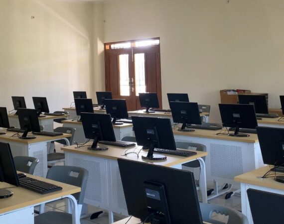 lab komputer