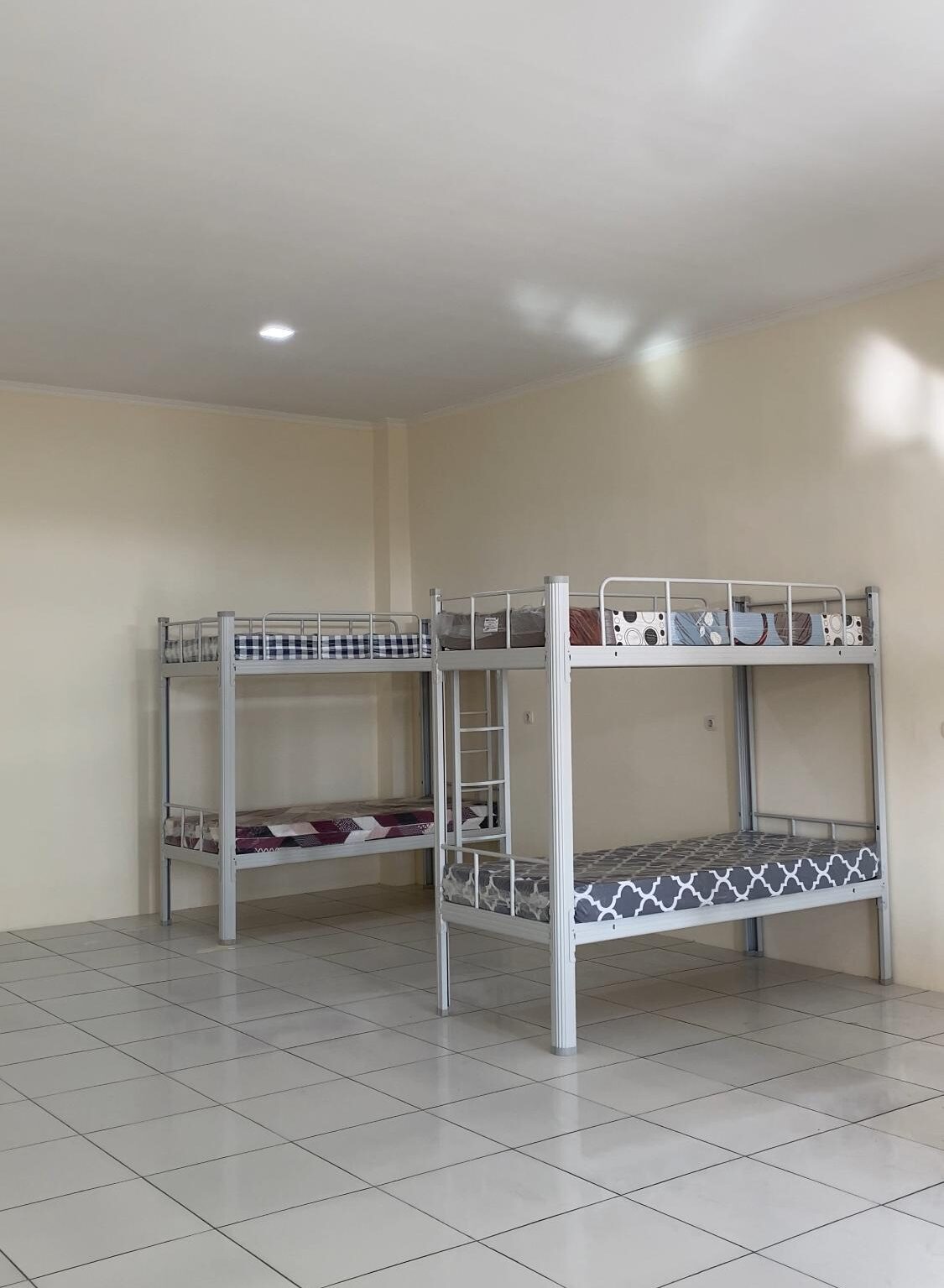 Tempat Tidur Santri
